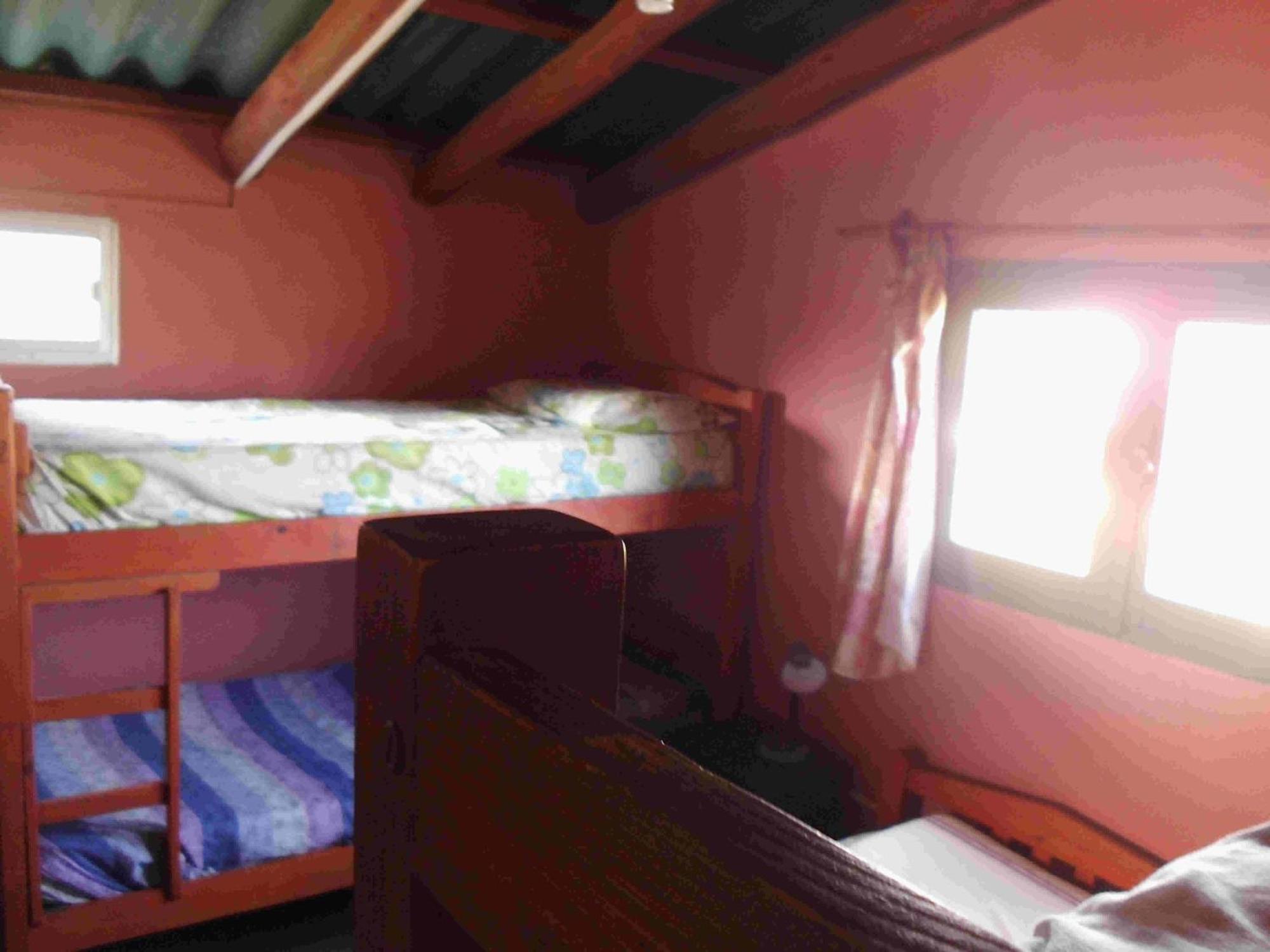 Hostel Lo De Milton Барра-де-Валисас Номер фото